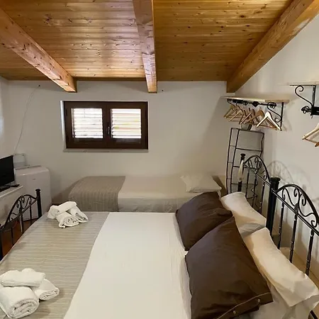 Bed & Breakfast Kamaraton
