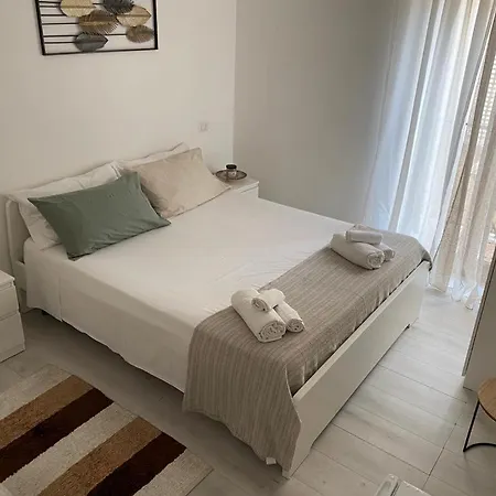 Kamaraton Bed and breakfast 3*