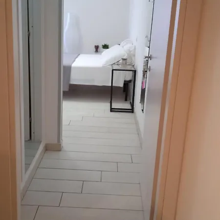 Kamaraton Bed and breakfast 3*